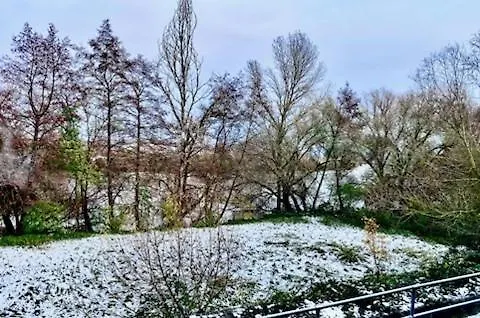 Apartamento Riverblick Near Frankfurt Hainburg